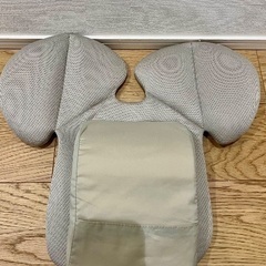 Jole ジュニアシート　車の画像