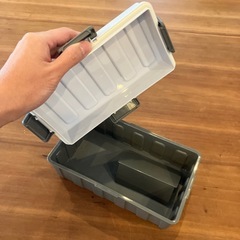 お弁当箱の画像