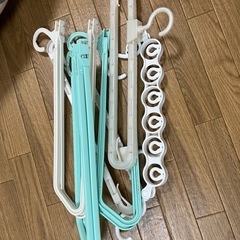 布団、枕、クッション、タオルハンガーの画像