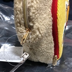 【新品】くまのプーさん　もこもこポーチの画像