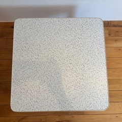 リバーシブルこたつの画像