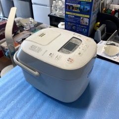 炊飯器　【美品】アイリスオーヤマRC-ME50-W 2020年製　小倉北区の画像