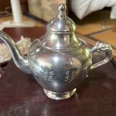 錫製品かと思われる中国茶器？の画像