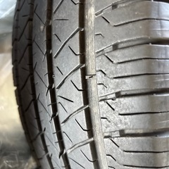 225/65/17のタイヤ2本です。の画像