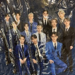 SEVENTEENのクッションの画像