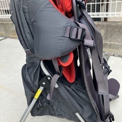 モンベル mont-bell ベビーキャリア 背負子 登山 軽量の画像