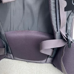 モンベル mont-bell ベビーキャリア 背負子 登山 軽量の画像