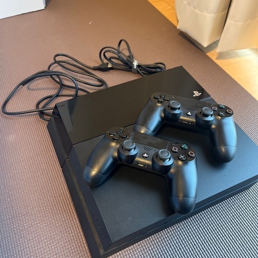 PlayStation4 ジェット・ブラック 
CUH-1100A