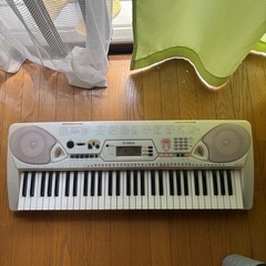 電子キーボード