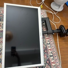 テレビ、テーブルにつけるテレビ台つき　譲りますの画像
