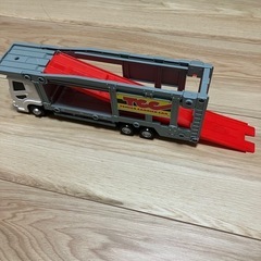 【2台セット】トミカ　カーキャリアー・車運搬トラックの画像