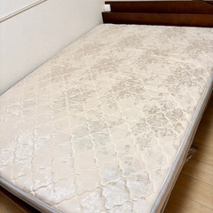 ダブルベッド&マットレス