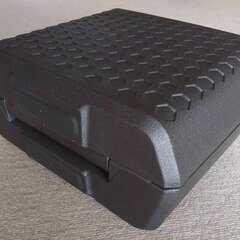相模原 金庫 保管庫 鍵 耐火 耐水 Sentry Safe スペアキー ポータブル セントリー セーフ R4132 CW3シリーズ CHW30100 ウォータープルーフ 火災 水害 セキュリティ 家庭用 オフィス 貴重品 重要書類 熱に弱いCD/DVD デジタルメディア 保護守る 性能 持ち運 が可能 コンパクトサイズ 重さ 手軽 防災 対策 パーソナル保管庫 引き出し 大切 思い出 データ 安全 管理の画像