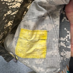 戦闘服と装備一式の画像