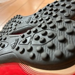 adidasトレシューサッカー21.5センチの画像