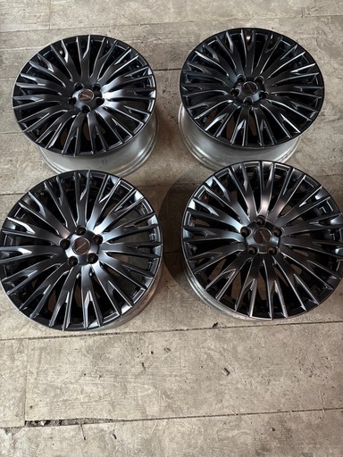 エクストレイル AUTECH 20インチアルミホイール