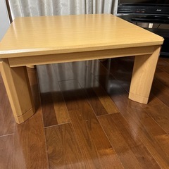 【8/24〆まとめてで無料】こたつ付きローテーブルの画像