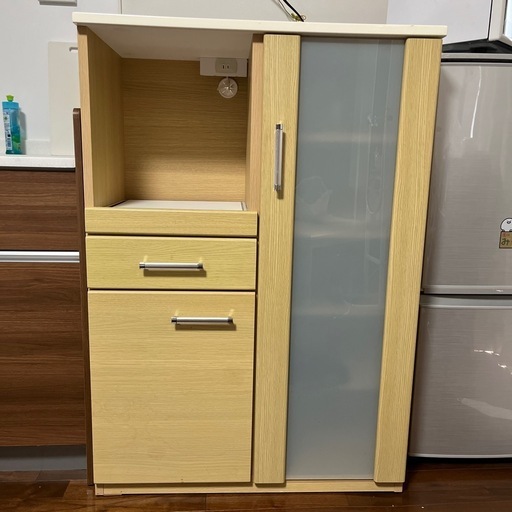 食器棚　引き取り限定 8/28引き取り限定 ニトリ 食器棚 (はんぺん) 真岡の収納家具