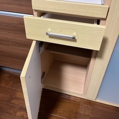 【8/24〆まとめて引取り歓迎】ニトリ 食器棚の画像