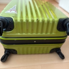 スーツケースの画像