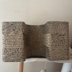 ペット　猫 爪研ぎ おしゃれ 白いレンガのような柄  の画像