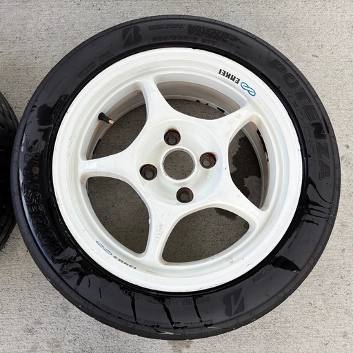 ENKEI RP01 16インチ 114.3-4H 2024年製71RS付き ENKEI RP01 16インチ 114.3-4H 2024年製71RS付き 【公式通販】
