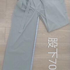 【新品同様】GU ベルテッドワイドパンツ　同布ベルト付　ミントグリーン　Mの画像