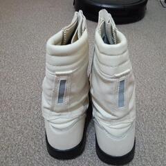 安全靴　白　24.5cmの画像