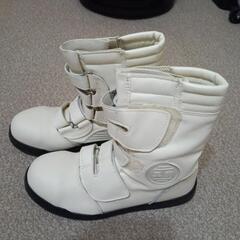 安全靴　白　24.5cmの画像