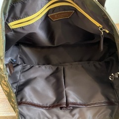 russet トートバッグの画像