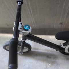 幼児用ペダル無し自転車の画像