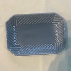 お皿4つセットの画像
