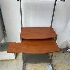 パソコンラックの画像