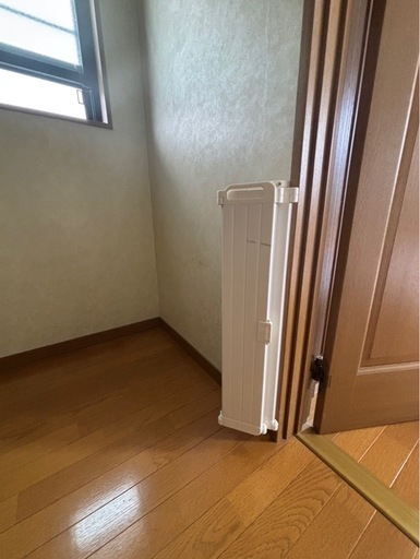 ベビーゲート　釘使用　