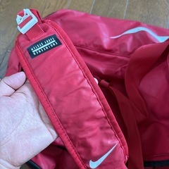 ①NIKEボストンバックの画像