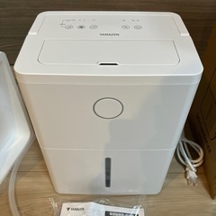 ほぼ新品　山善（YAMAZEN）除湿機　YDC-J03(W)