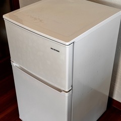 アイリスオーヤマ 冷蔵庫 90L 一人暮らし IRSD-9B-Wの画像