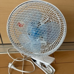 アイリスオーヤマ　クリップ扇風機
