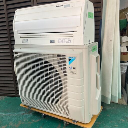 K06451 中古エアコン ダイキン 2017年製 主に23畳用 冷房能力 7.1KW / 暖房能力 8.5KW
