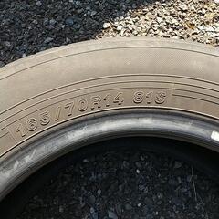 中古タイヤの画像