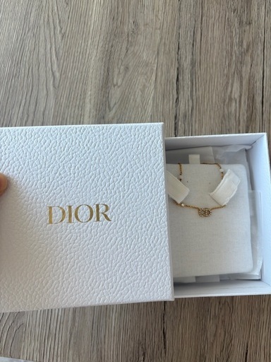 DIORパールネックレス