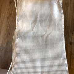 IKEA TORKIS ランドリーバスケット　白　高さ69cm×47cm×34cmの画像