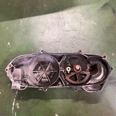 SUZUKI address v100クランクカバーの画像