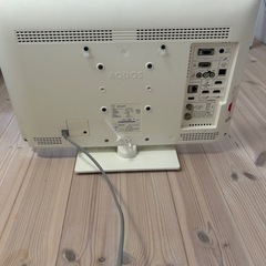 SHARP 22型テレビ の画像
