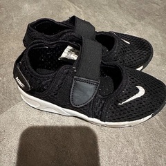 NIKE  サンダルの画像