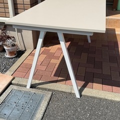 IKEA トロッテンデスク2個の画像