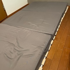 ニトリ　マットレスすのこ付きの画像