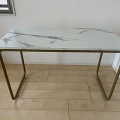 デスクの画像