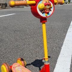 アンパンマン　三輪　キックボードの画像