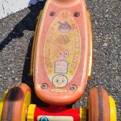 アンパンマン　三輪　キックボードの画像